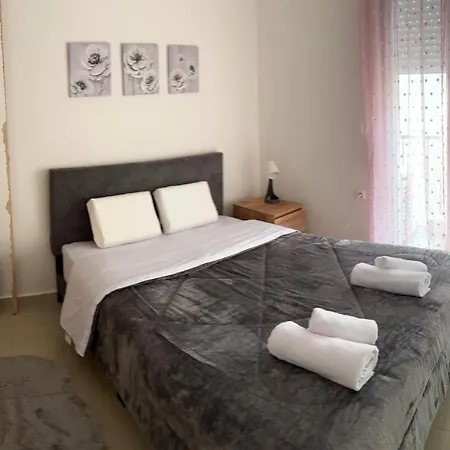 アパート Sweet Mitropoleos カストリア